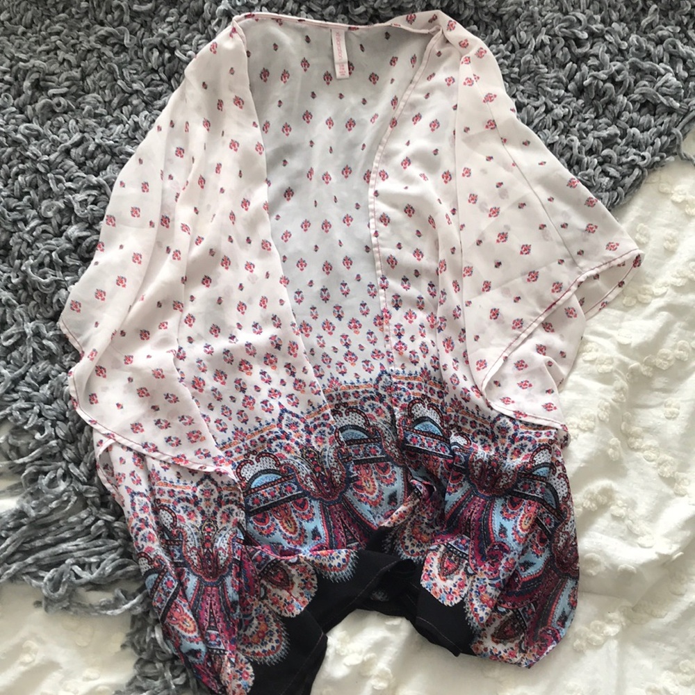 Xhilaration Kimono